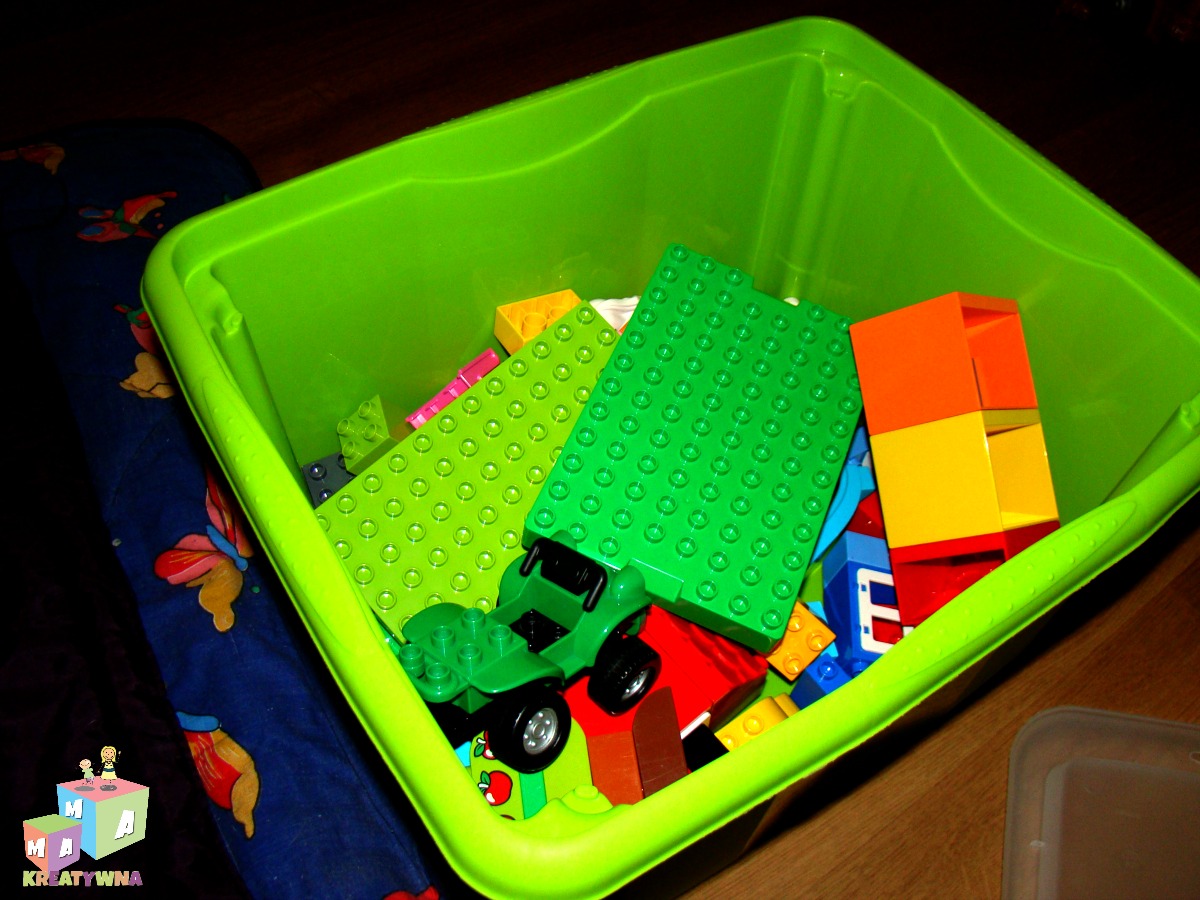 Zabawa w kolory klockami Lego Duplo
