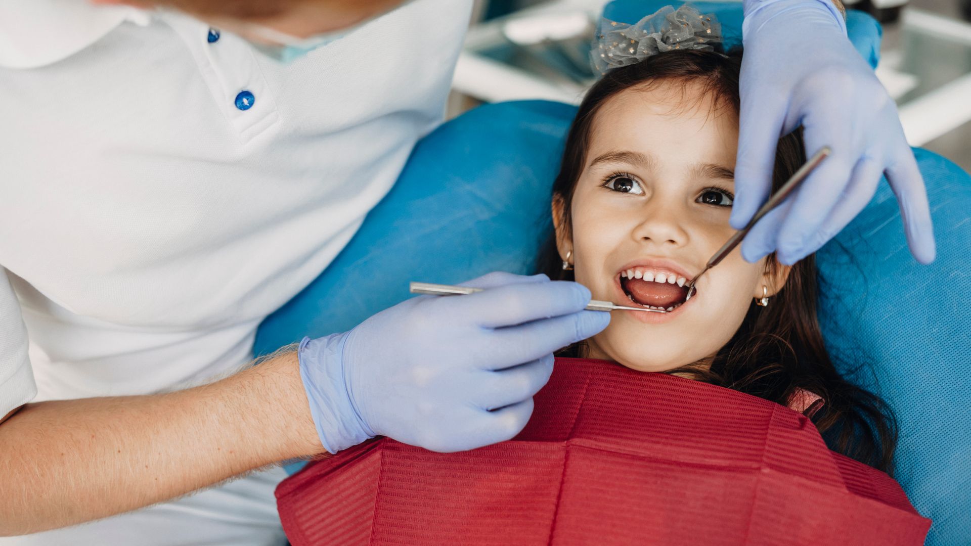 Pierwsza wizyta dziecka u stomatologa – jak się do niej przygotować?