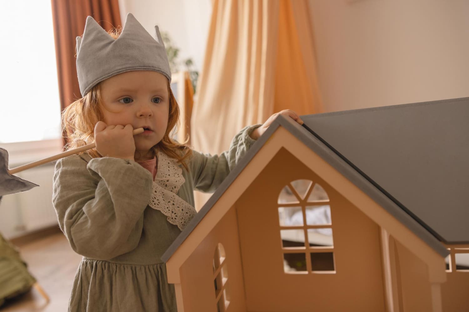 Jak wybrać odpowiedni domek dla lalek dla dziewczynki?